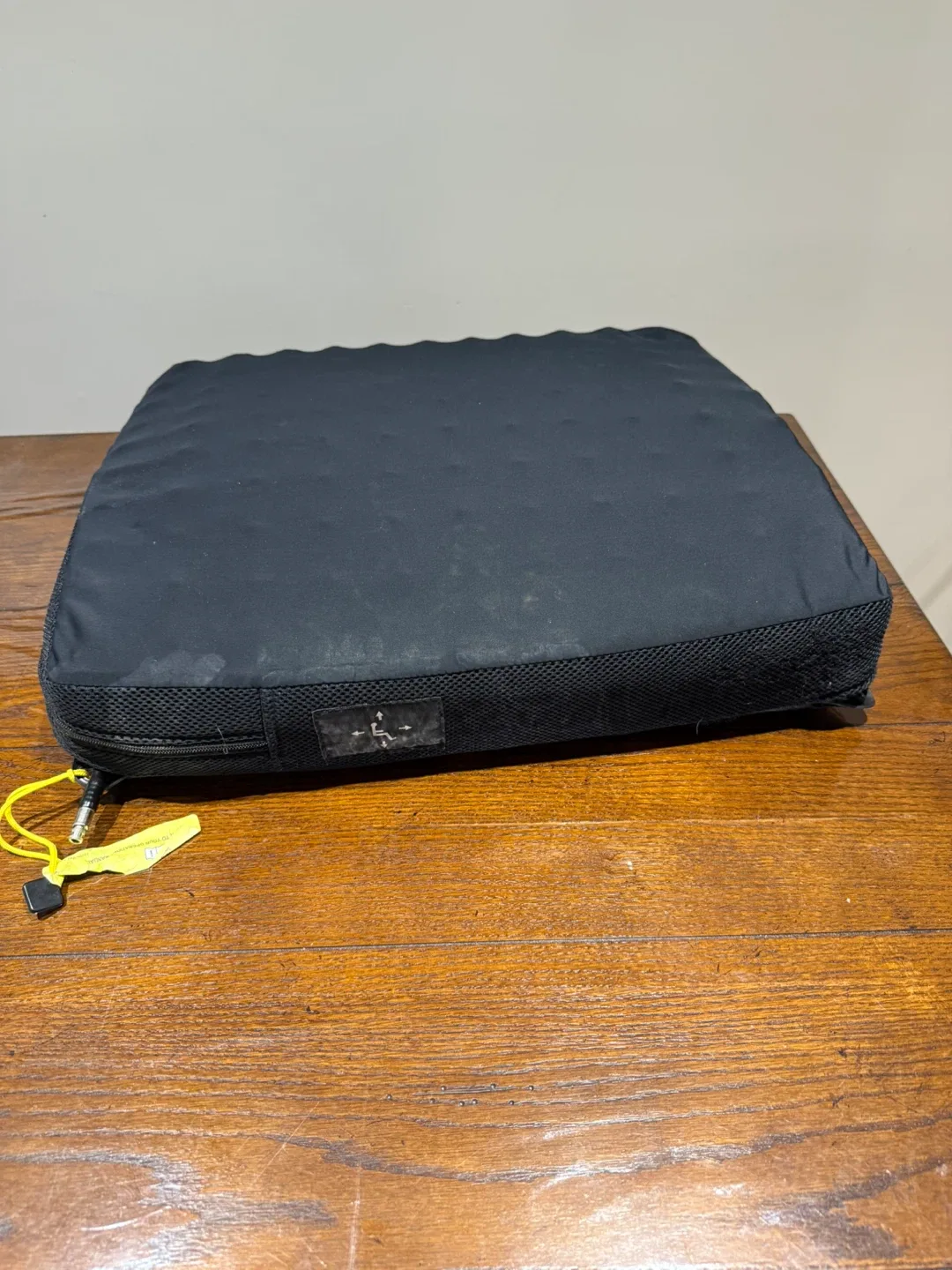 ROHO Cushion for Wheelchair image indicator(2)