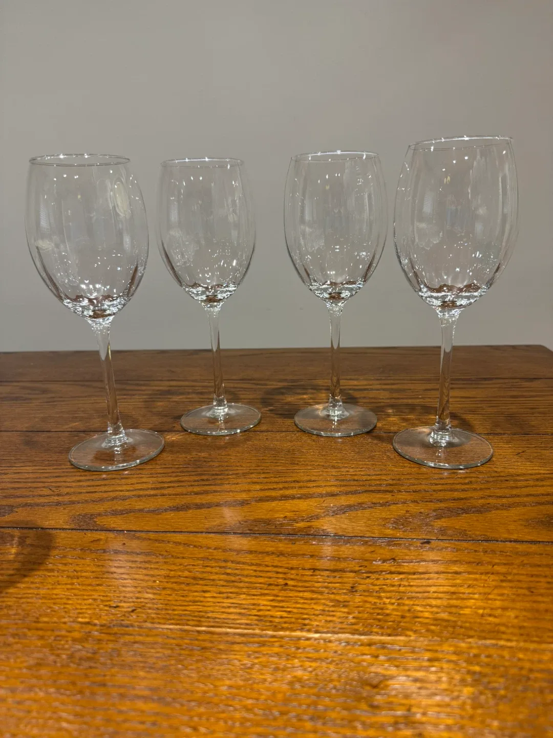 Set of 4 Wine Glasses