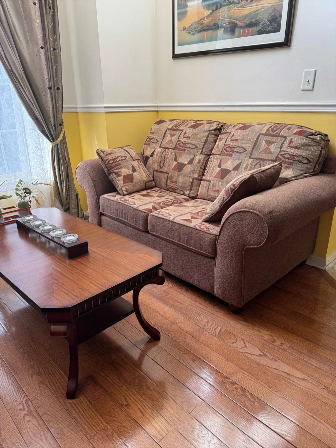 Patterned Brown Sofa image indicator(2)