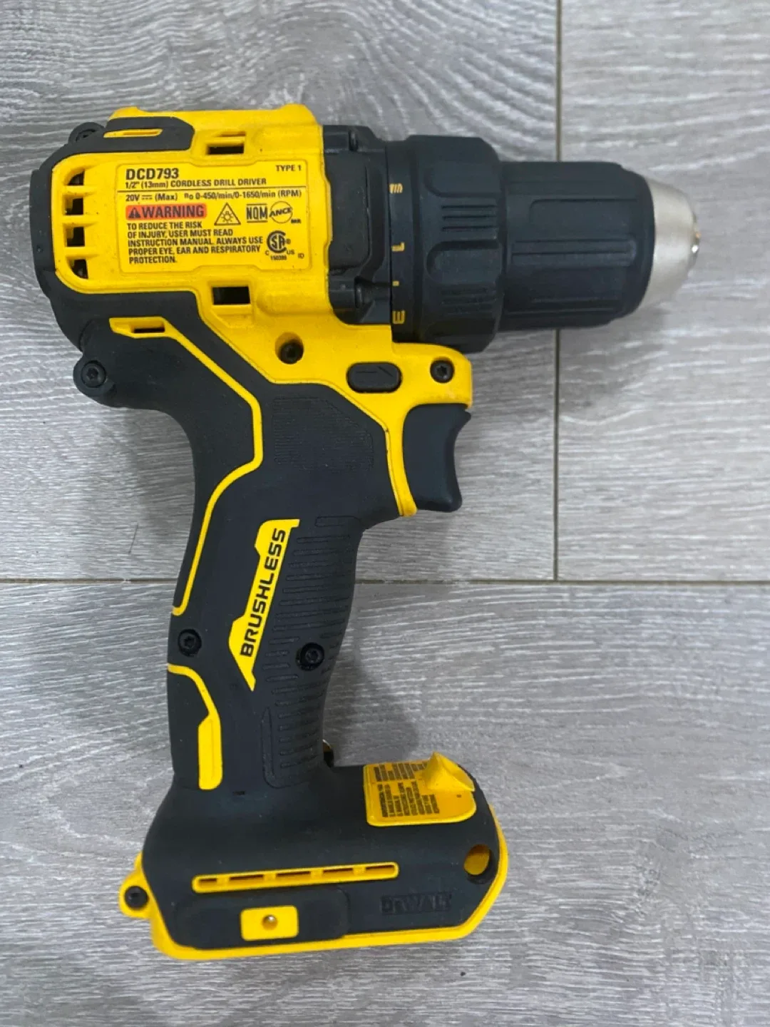 DeWalt 20V Brushless Cordless Drill Driver Kit image indicator(3)