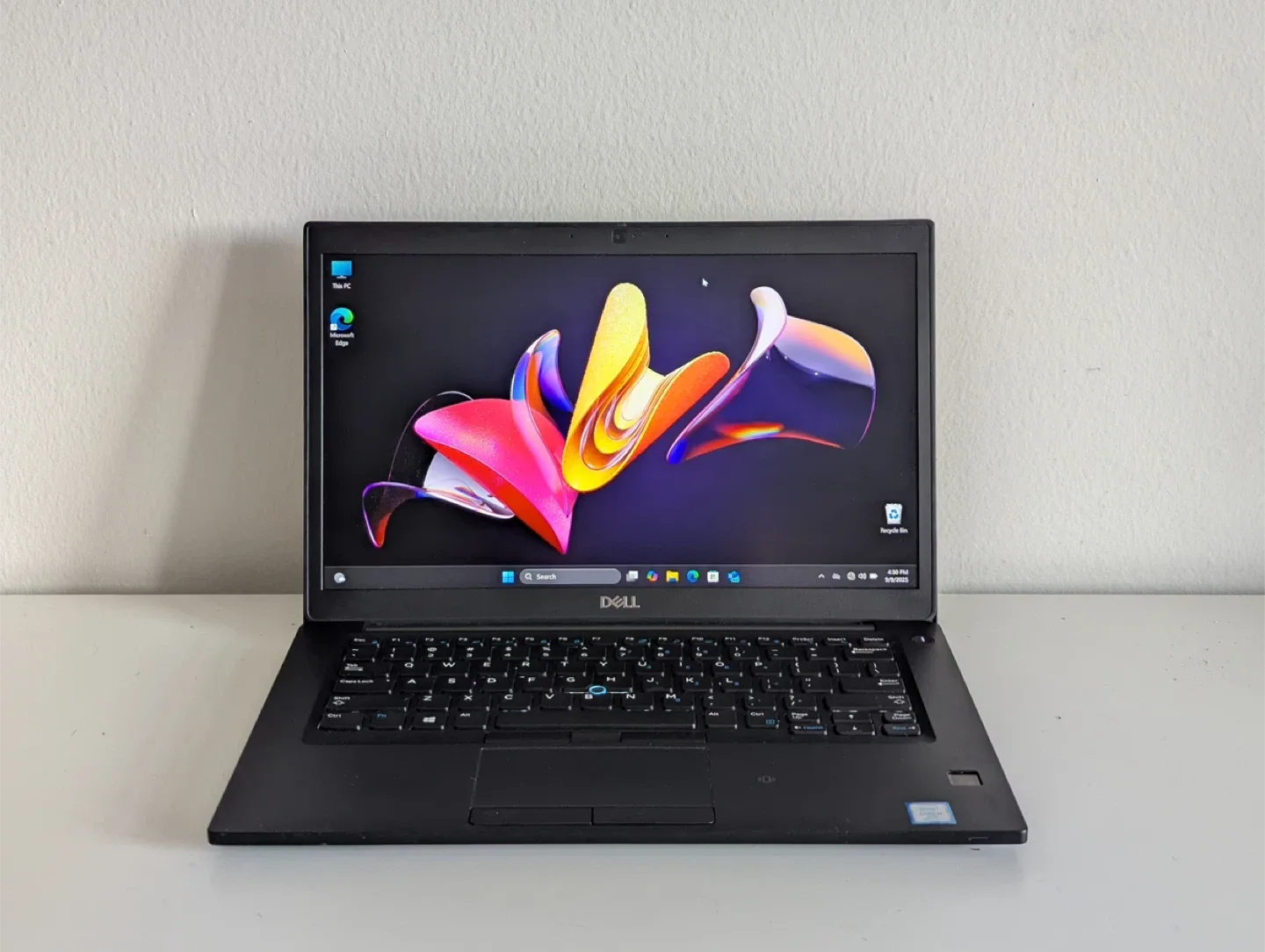 Dell Latitude 7490 Laptop / Core i5 / 8GB RAM / 256GB SSD