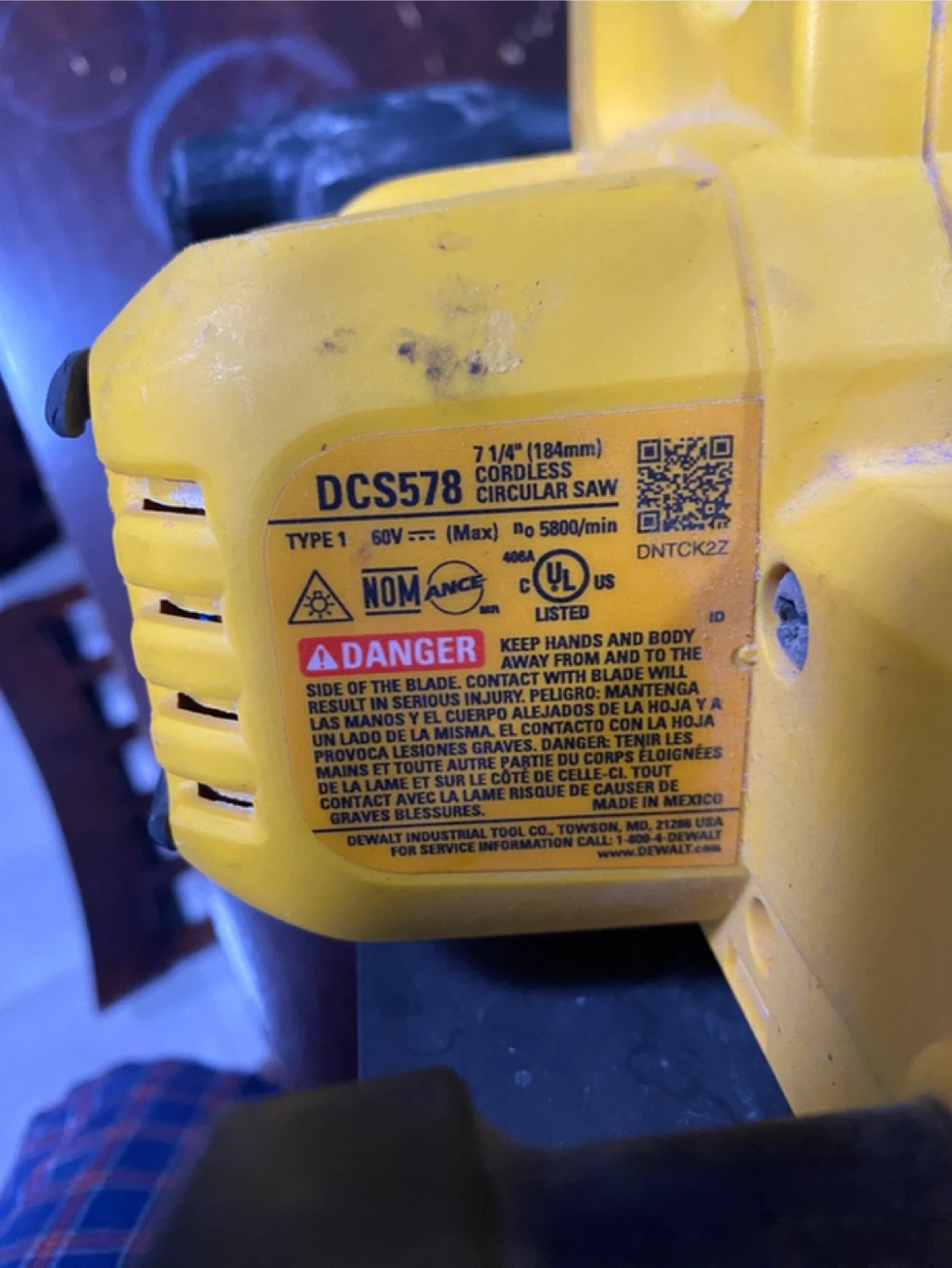 DeWalt 60V Cordless Circular Saw DCS578 - photo 3