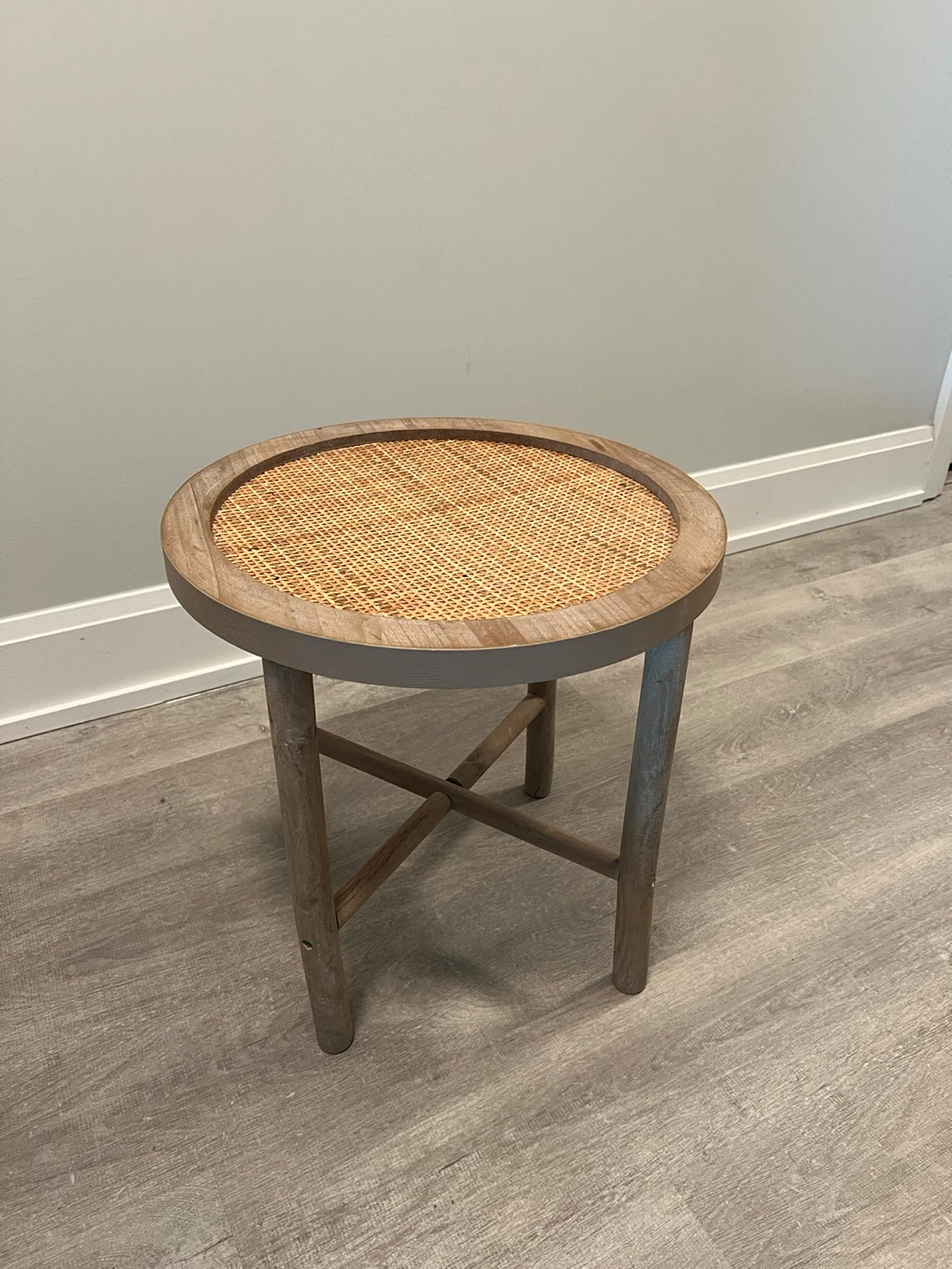Rustic Rattan Side Table - photo 3