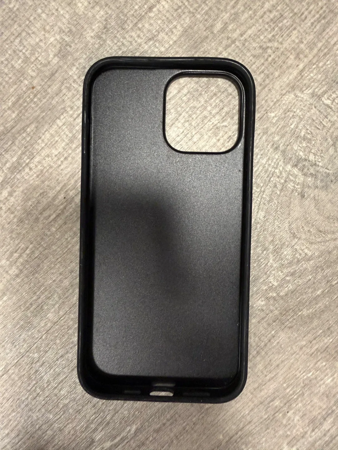GUESS iPhone Case - Black image indicator(2)