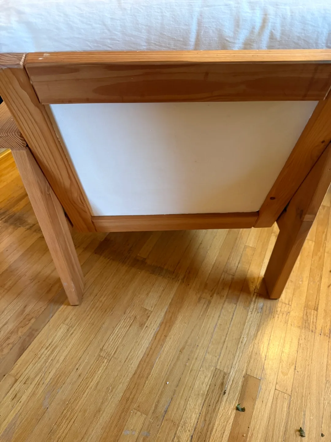 Wood Frame Armchair with White Cushions image indicator(5)