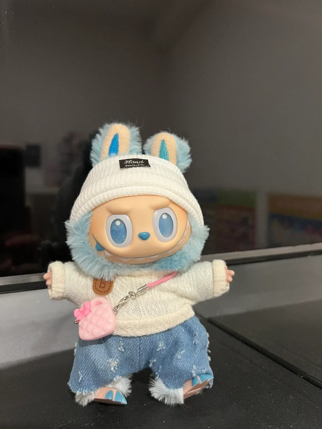 LABUBU - CHRISTMAS GIFT image indicator(3)