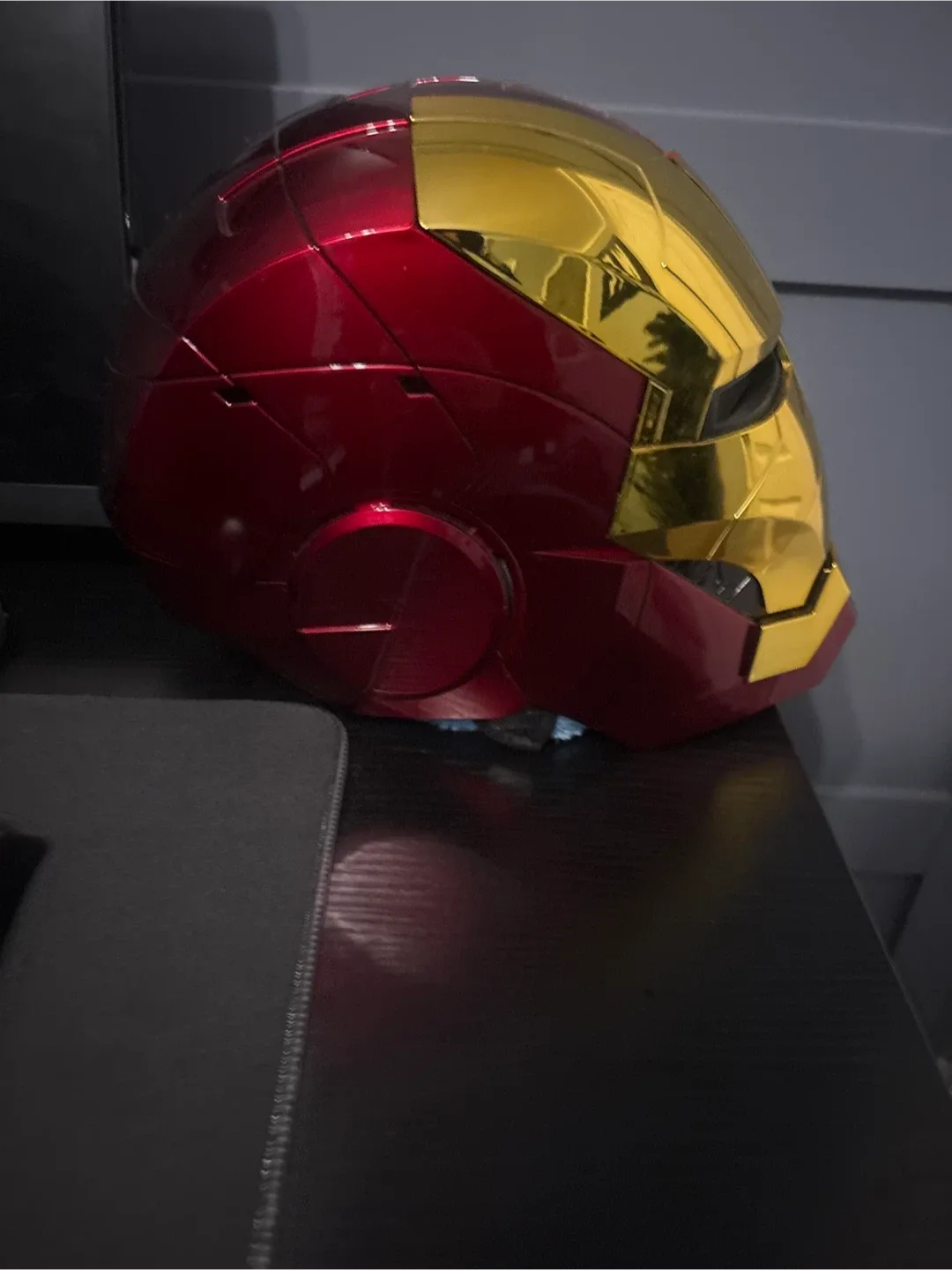Iron Man Helmet image indicator(3)