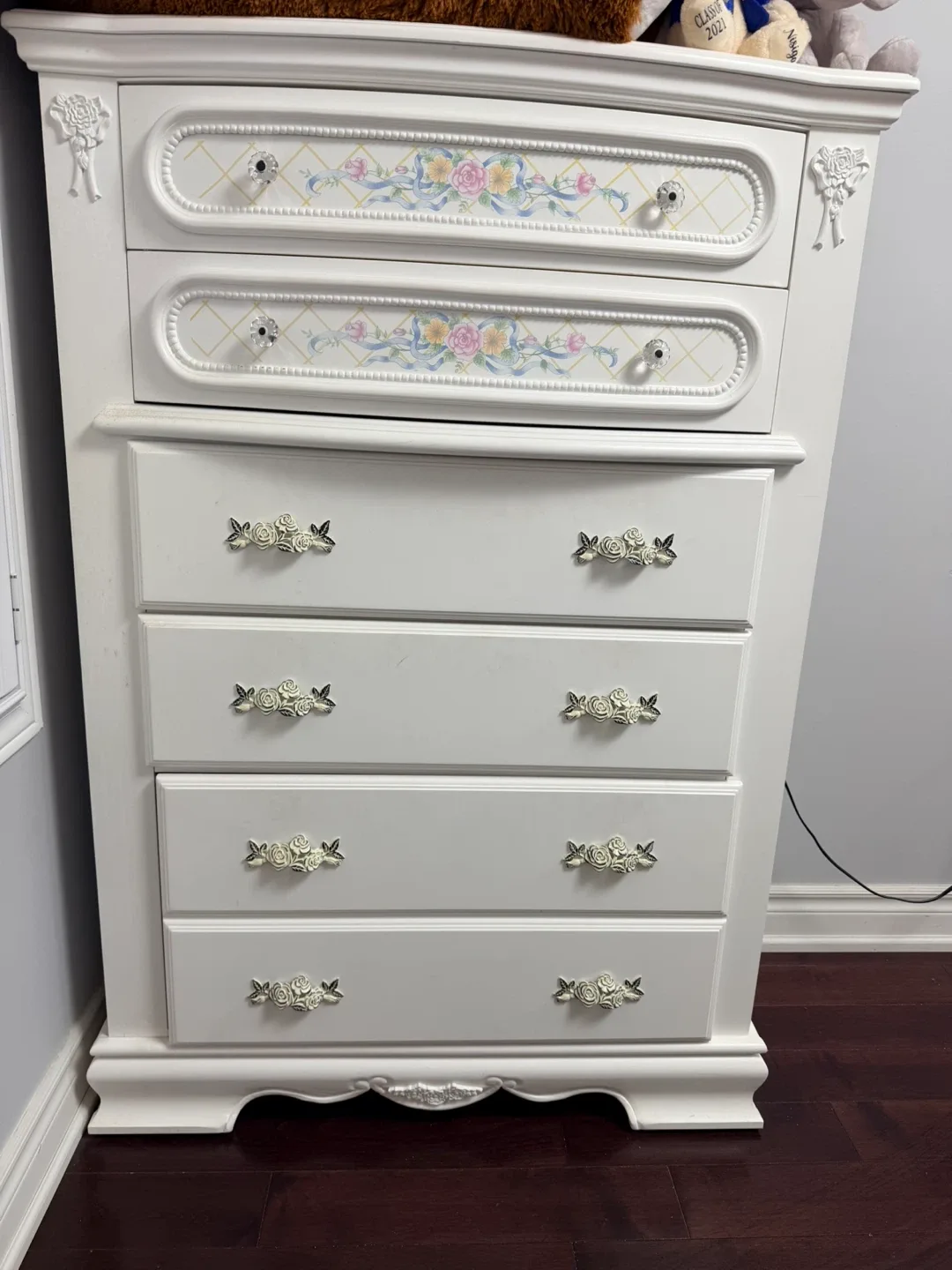 White Vanity and Bedroom Set image indicator(9)