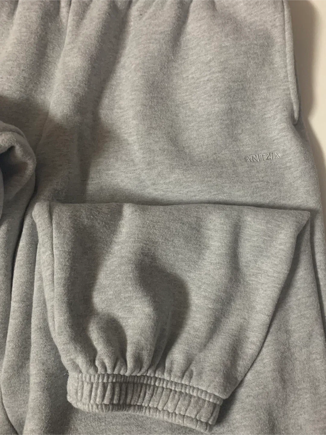 Aritzia Sweatfleece Cozy Fleece Mega Fit Pants #Cleanout image indicator(2)