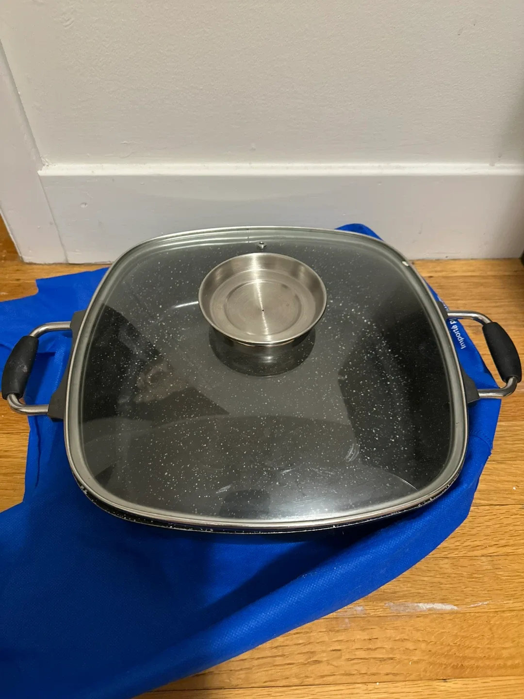 Square Electric Skillet with Glass Lid