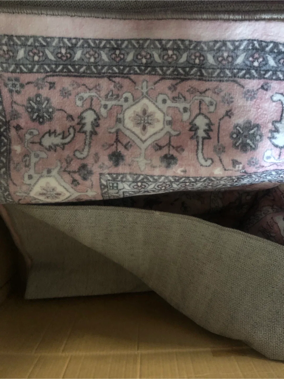 Pink & White Patterned Area Rug image indicator(3)