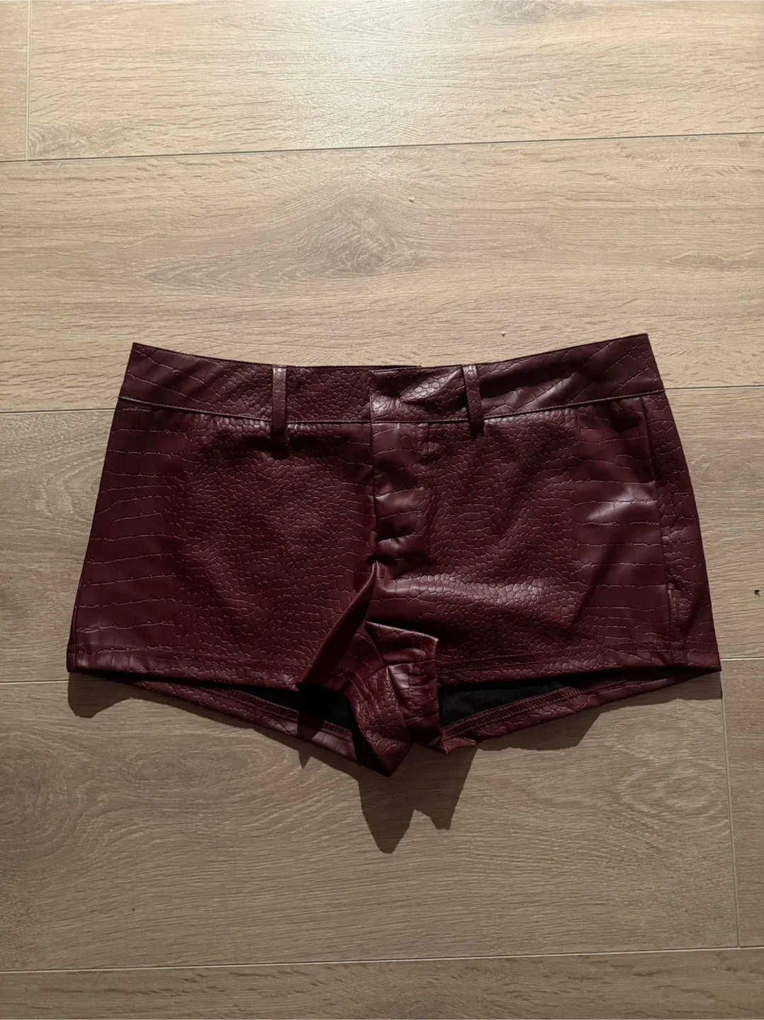 Burgundy Low Risw Leather Shorts image indicator(2)