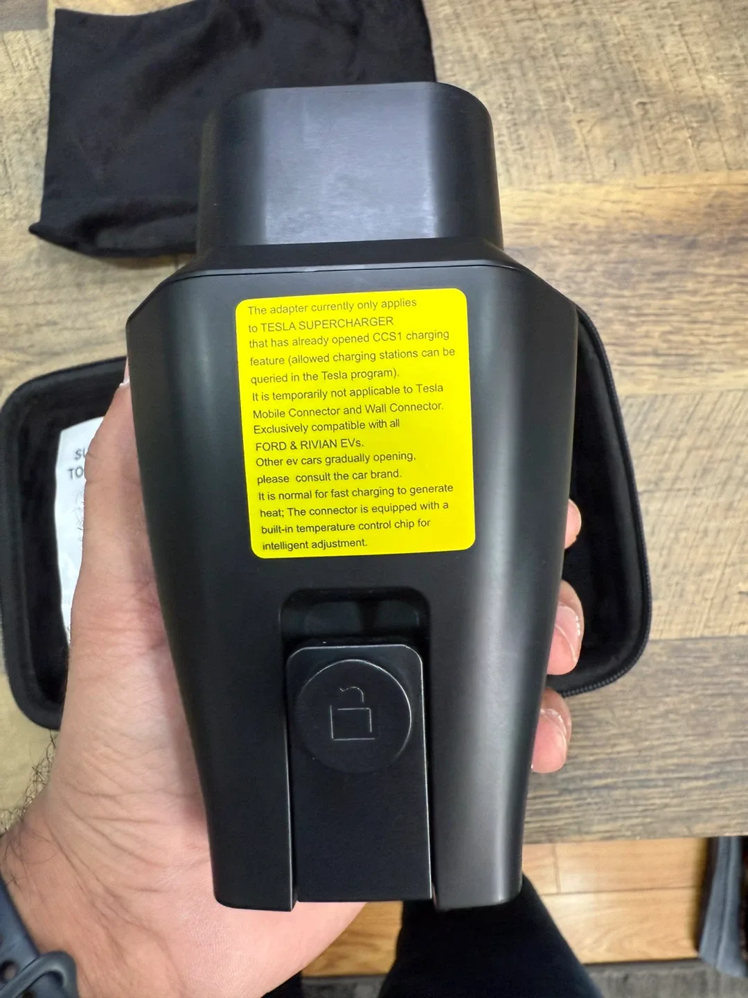 Tesla Supercharger to CCS1 Adapter image indicator(5)