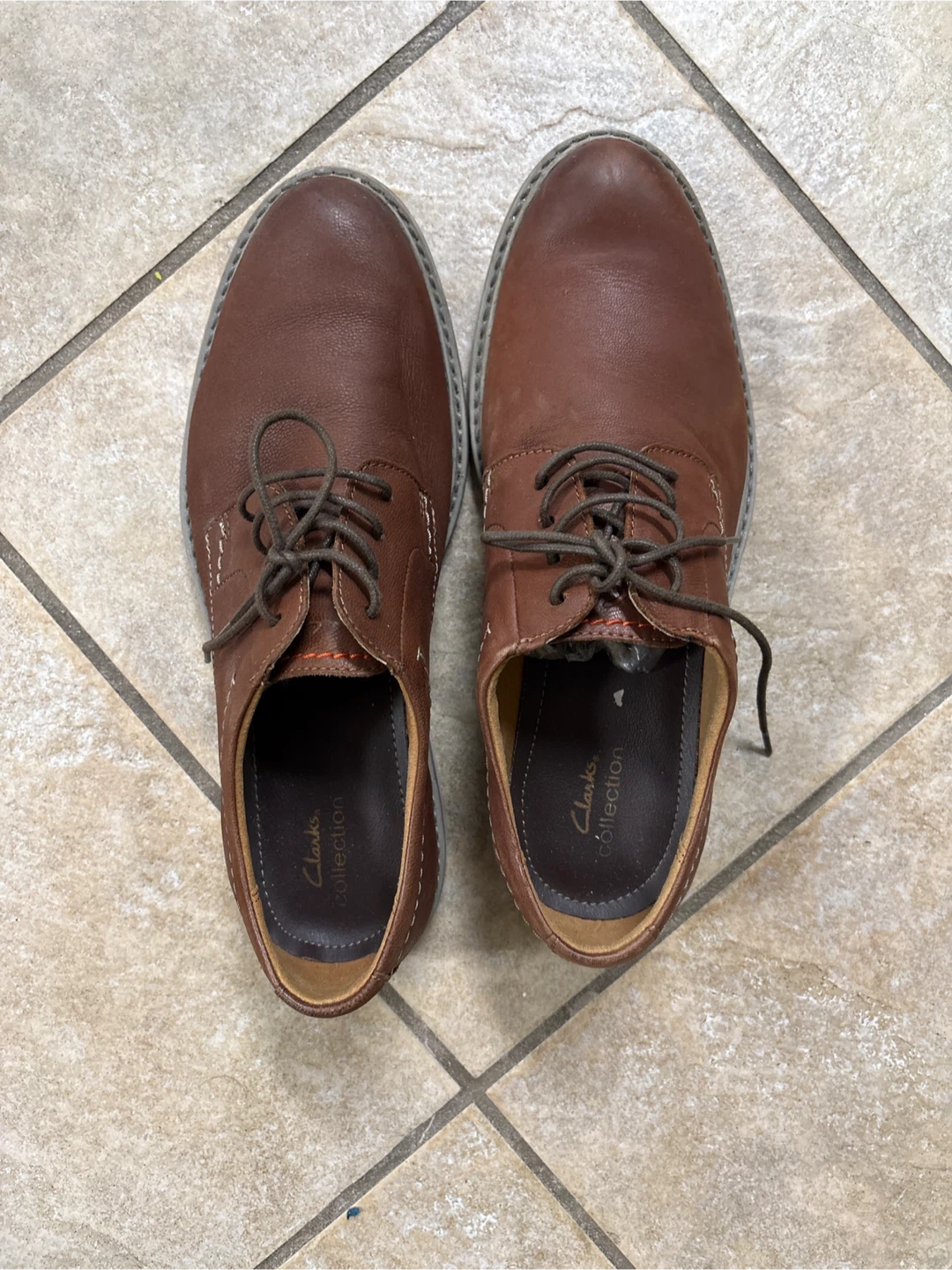 Clarks Mens Brown Leather Shoes - Size 9.5