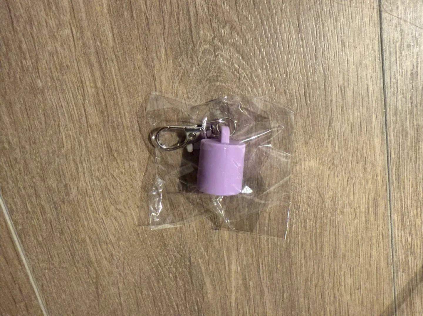 Purple Lipstick Holder Keychain, New image indicator(4)