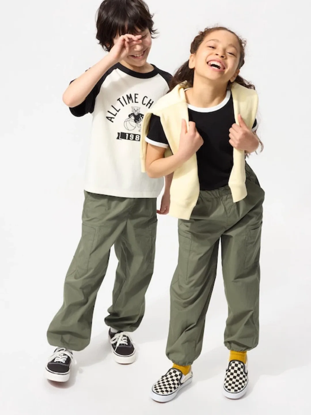 Uniqlo kids Cargo Pants lots. 25 pcs image indicator(3)
