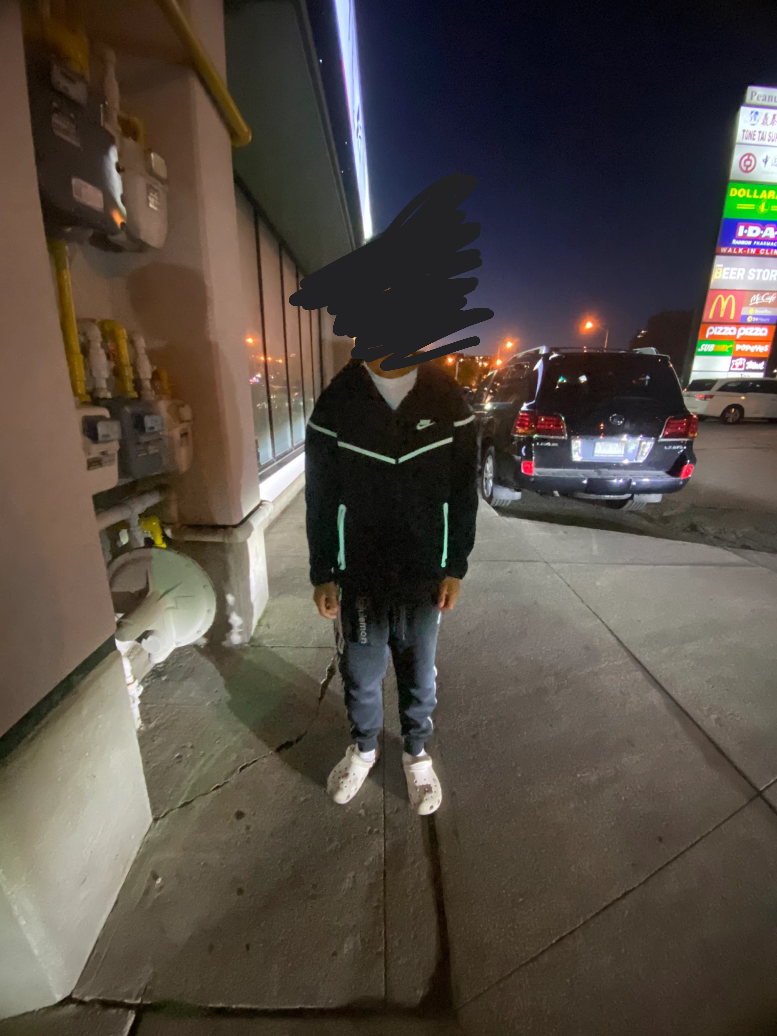 Reflective nike tech top (s mens)