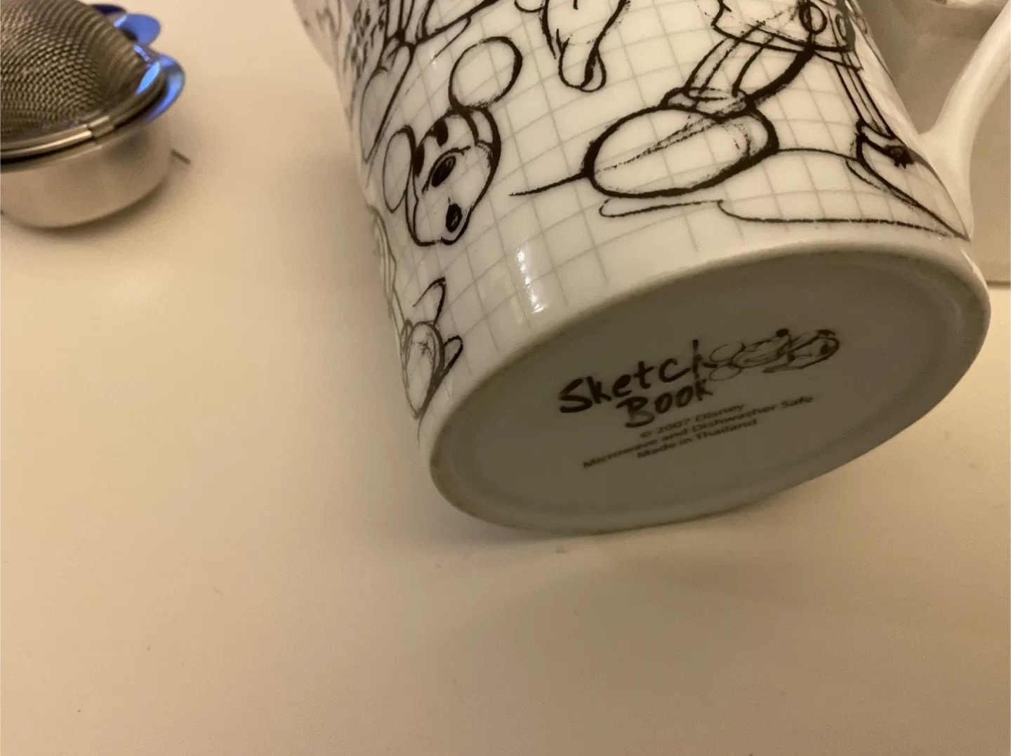 Disney Mickey Mouse Mug & Tea Infuser - Sketchbook image indicator(5)