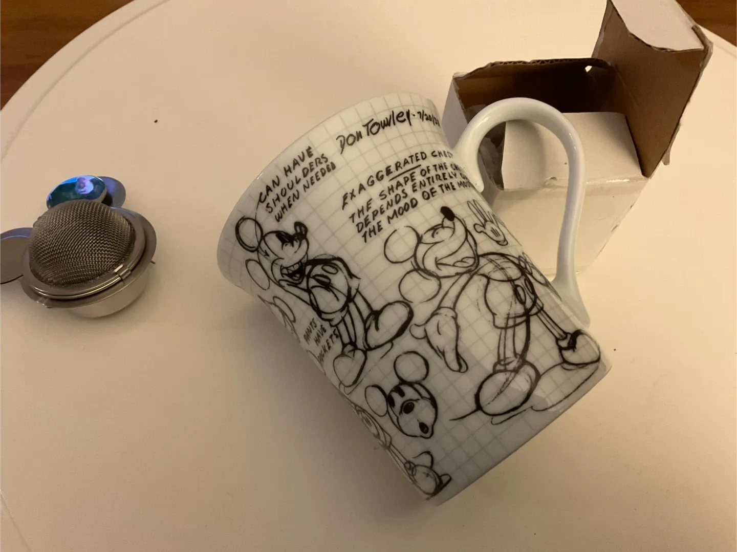 Disney Mickey Mouse Mug & Tea Infuser - Sketchbook image indicator(4)