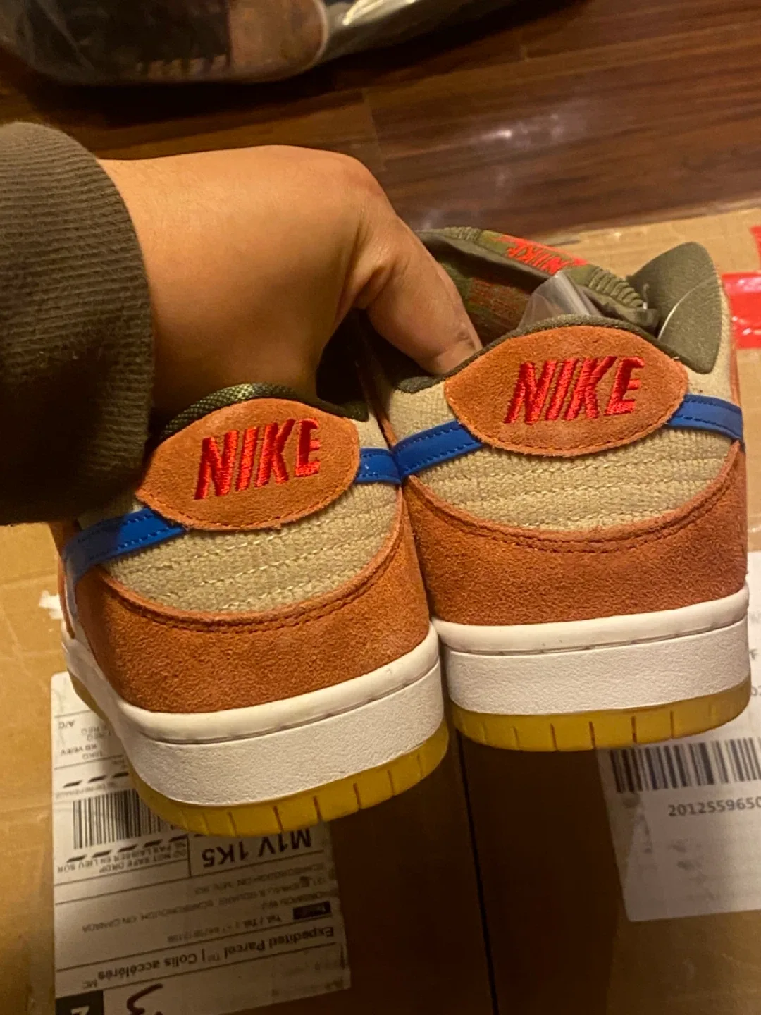 Nike Dunk Low Corduroy image indicator(4)