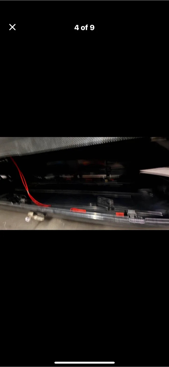 Yakima Cargo Box - Black image indicator(5)