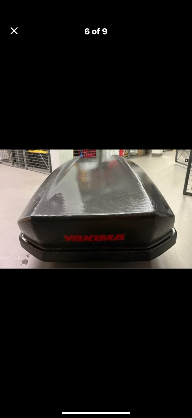 Yakima Cargo Box - Black image indicator(3)