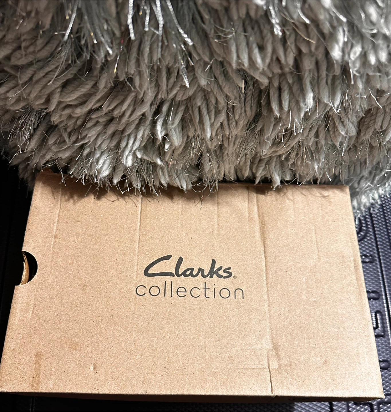 CLARKS LEATHER HEELS (PRICE:$70) SIZE:9 - photo 5