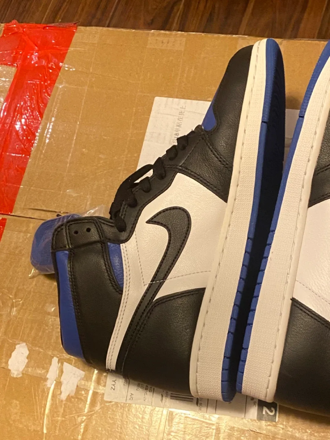 Air Jordan 1 High Royal Toe image indicator(4)