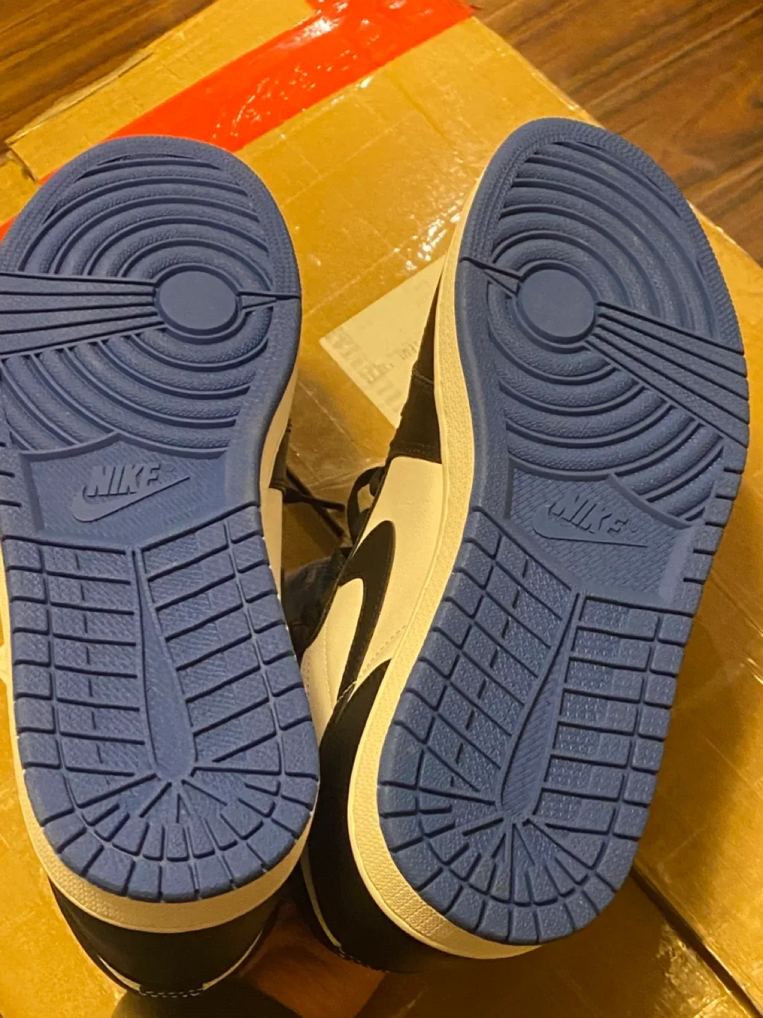 Air Jordan 1 High Royal Toe image indicator(6)