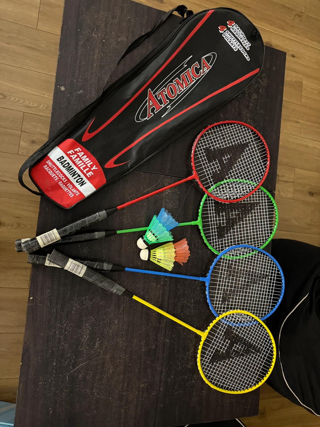 Atomica Badminton Set with Rackets and Shuttlecocks