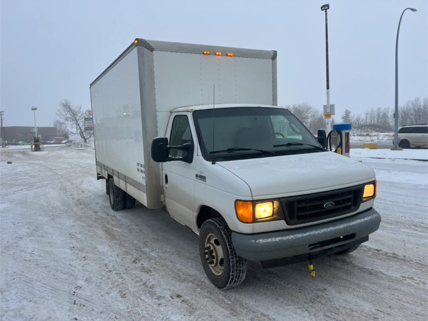 2007 Ford Econoline E450 Super Duty Cutaway Van