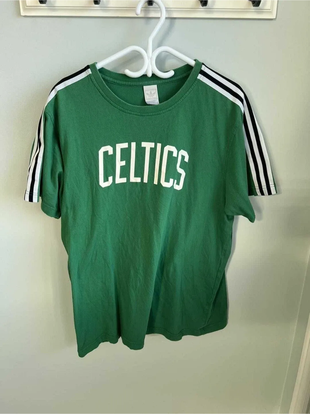 Adidas Celtics T-Shirt - Size L image indicator(2)