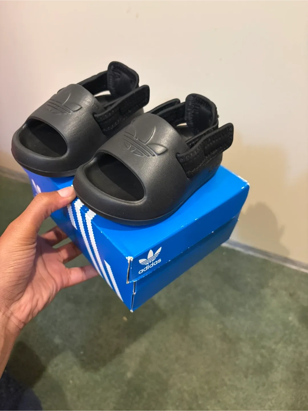 Adidas Adifom Adilette I - Size 5K image indicator(2)