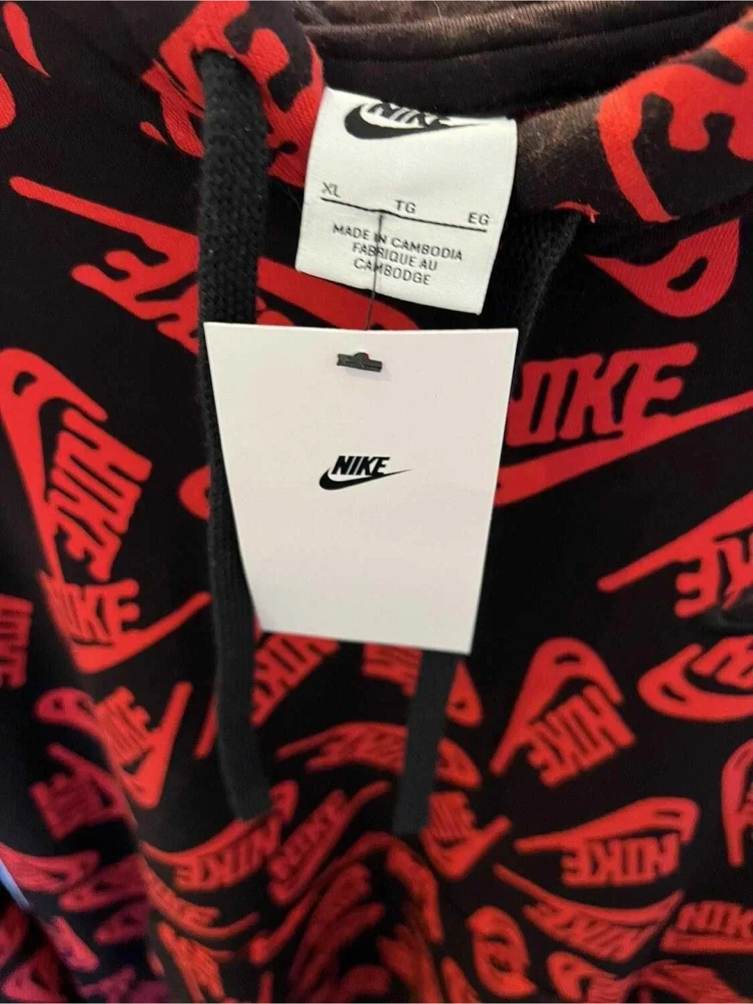 BNWT Nike Hoodie - XL