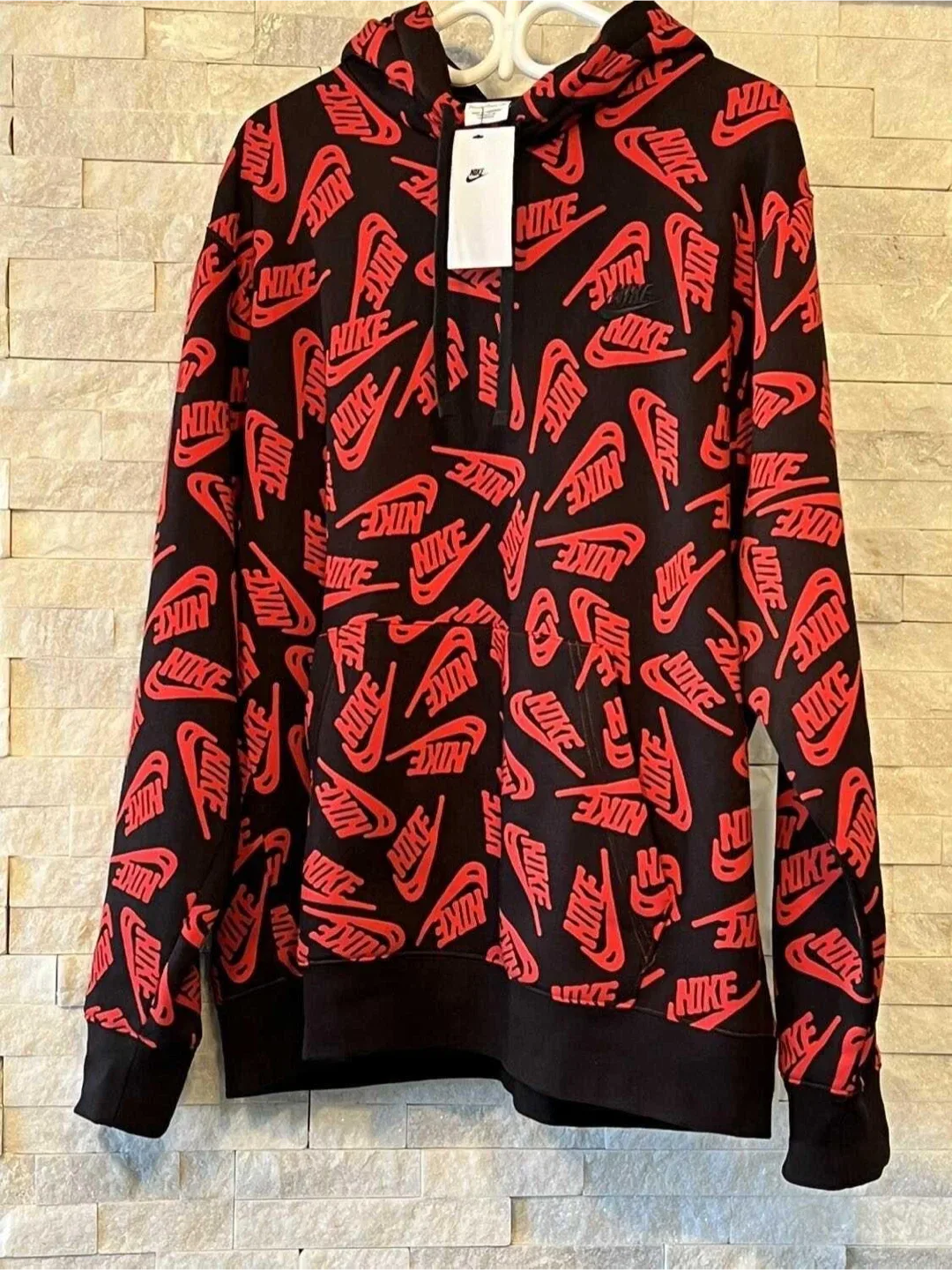 BNWT Nike Hoodie - XL image indicator(3)