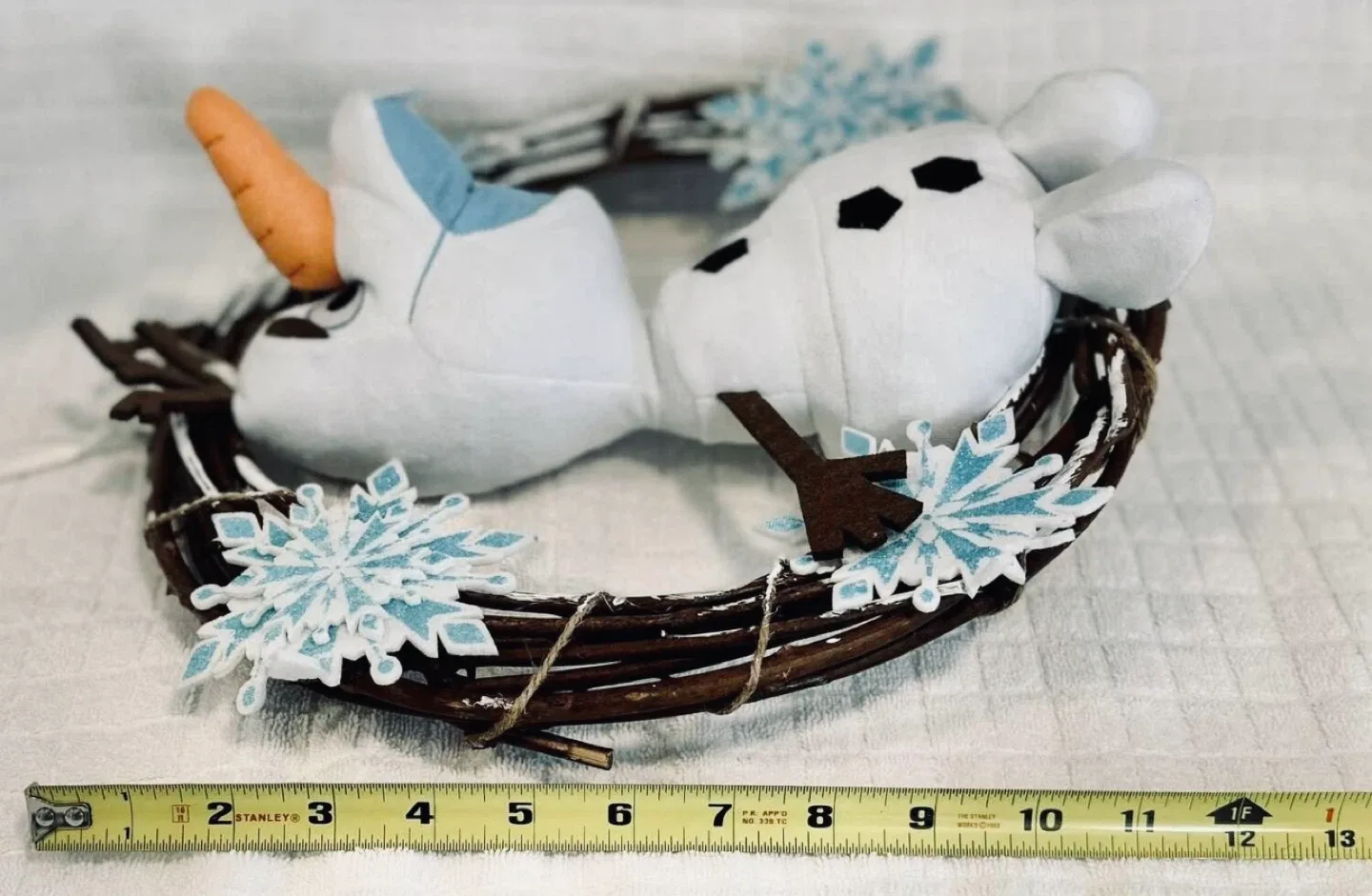 12 Inch DISNEY Frozen Olaf Plush Grapevine Wreath… ❄️ image indicator(5)