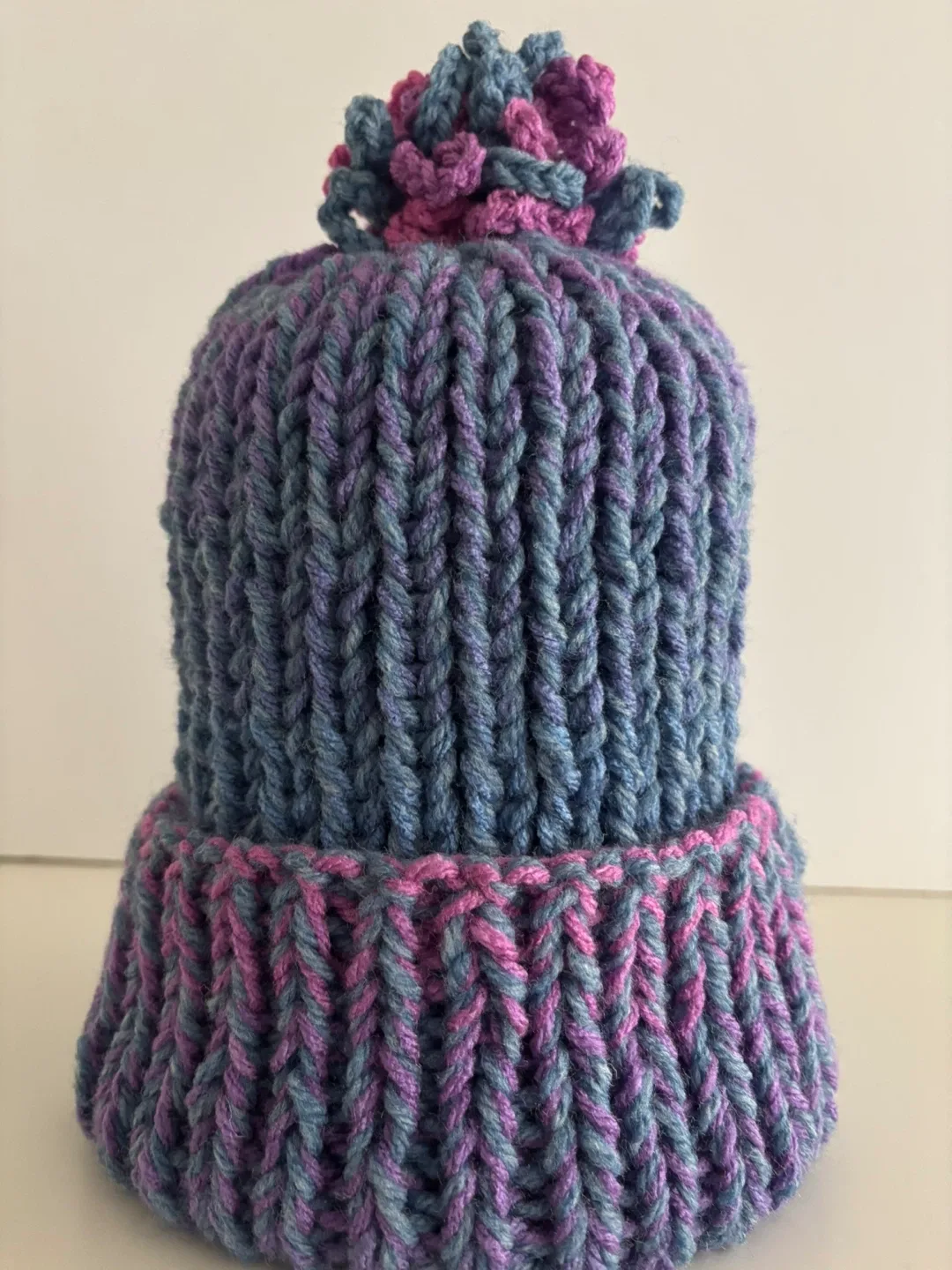 Handmade Knitted Beanies image indicator(5)