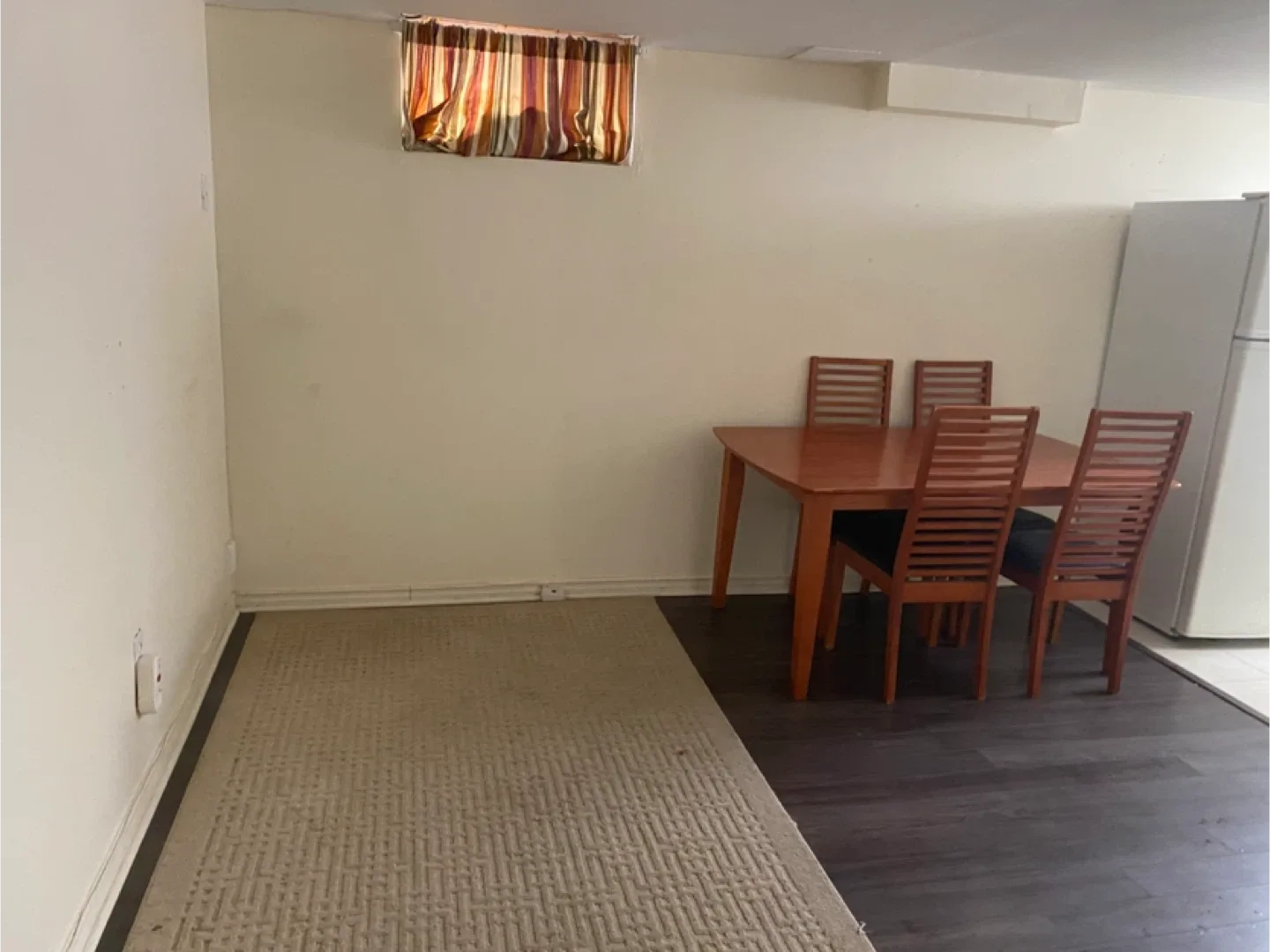 Basment appt for rent image indicator(2)