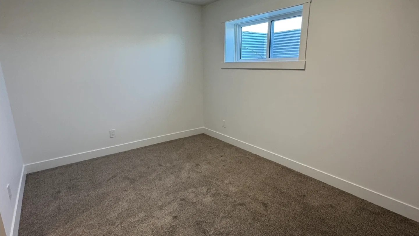 Basement for rent image indicator(9)