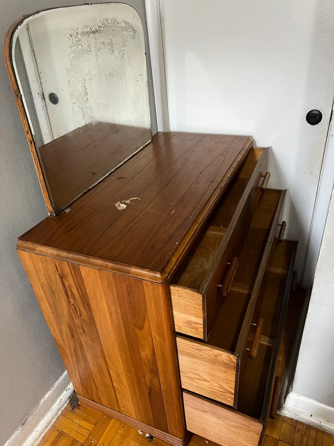 Vintage Wooden Vanity Dresser with Mirror image indicator(2)