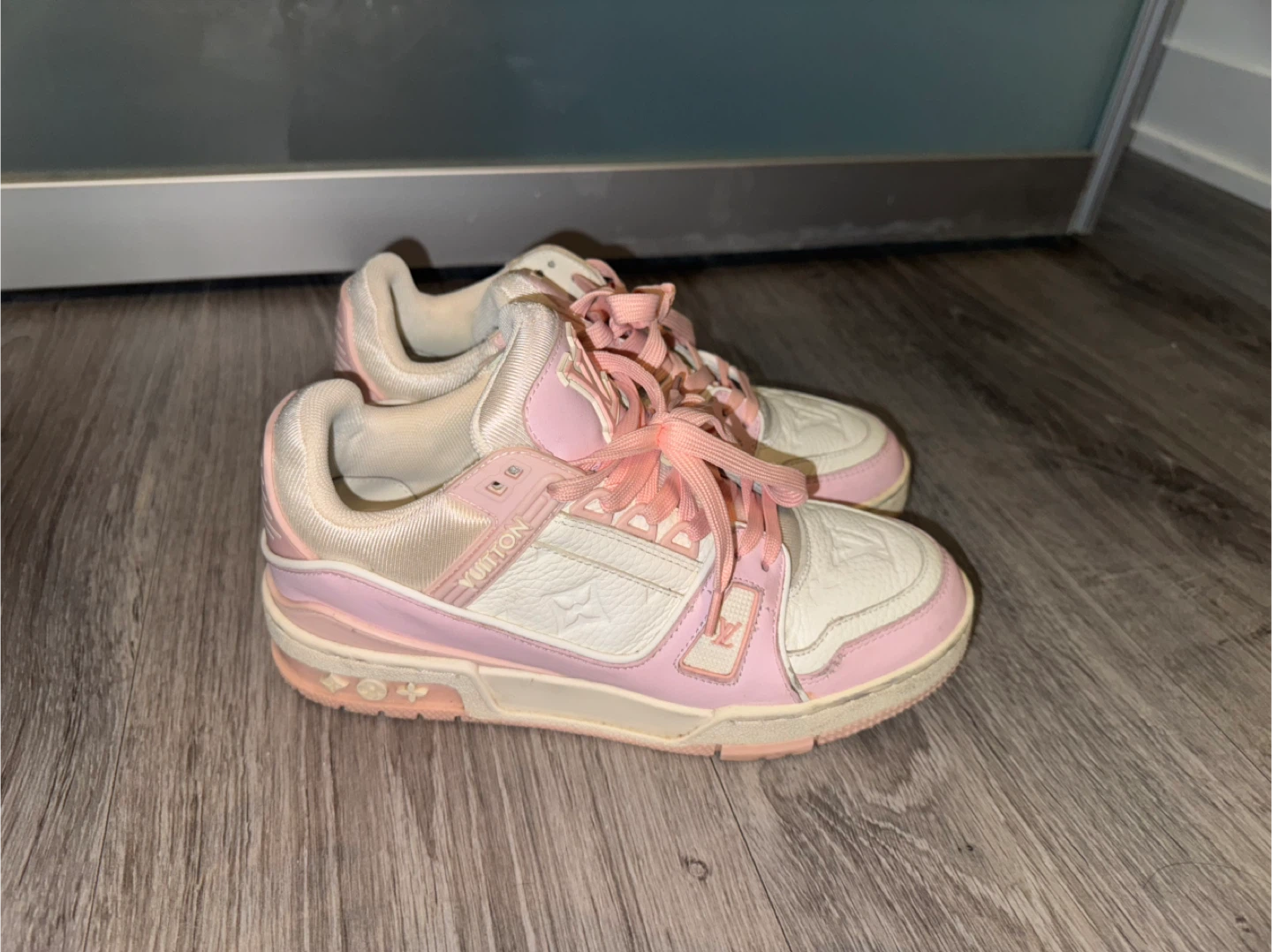 Louis Vuitton Pink Sneakers Size 38