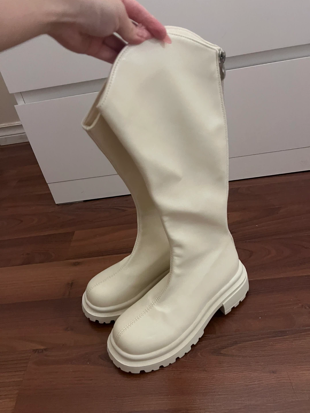 White Boots Size 35 - photo 3