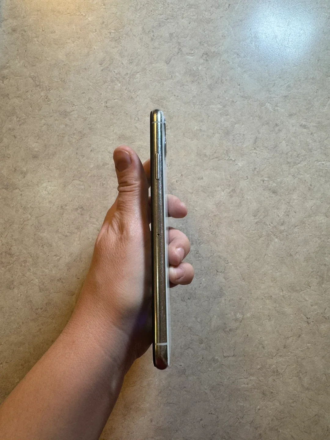 iPhone 11 Pro Max -  Excellent condition image indicator(3)