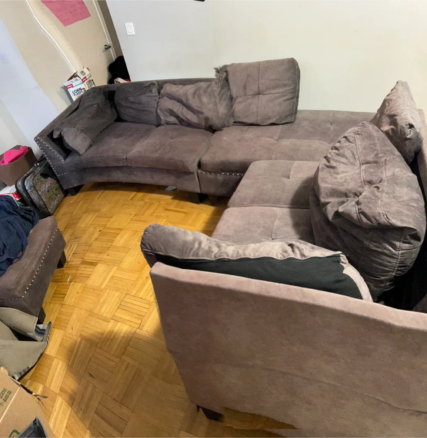 Grey Sectional Sofa image indicator(4)