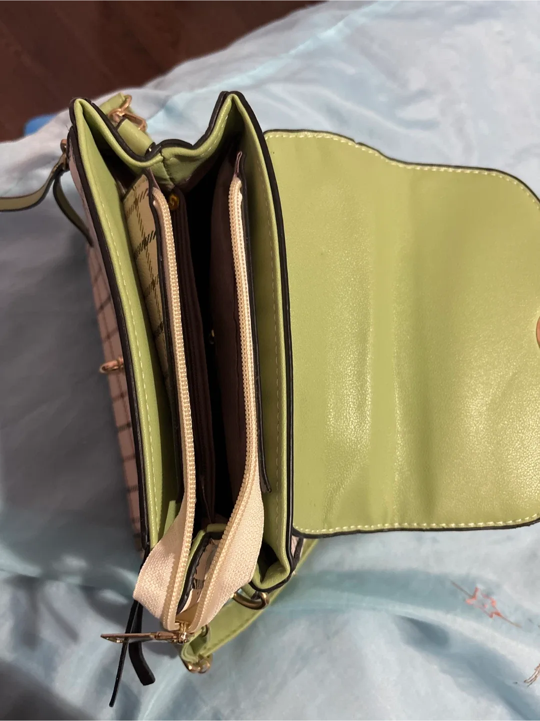 Green & Plaid Crossbody Bag image indicator(2)