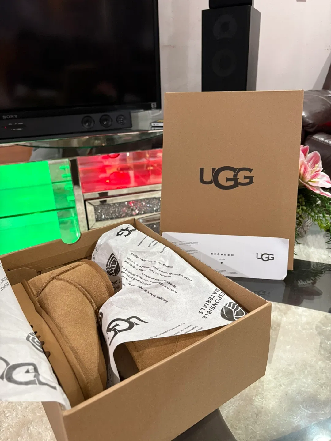 UGG Classic Ultra Mini – Chestnut – Size 8