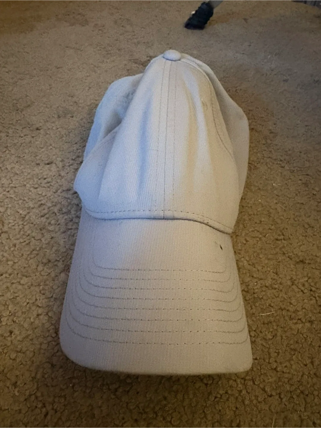 Nike Adjustable Hat - Light grey image indicator(2)