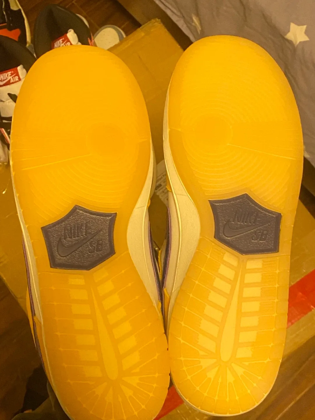 Nike Dunk Low Laser Orange image indicator(8)