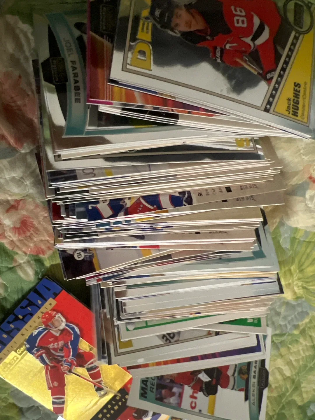 Hockey Trading Cards - Hughes, Klevakin