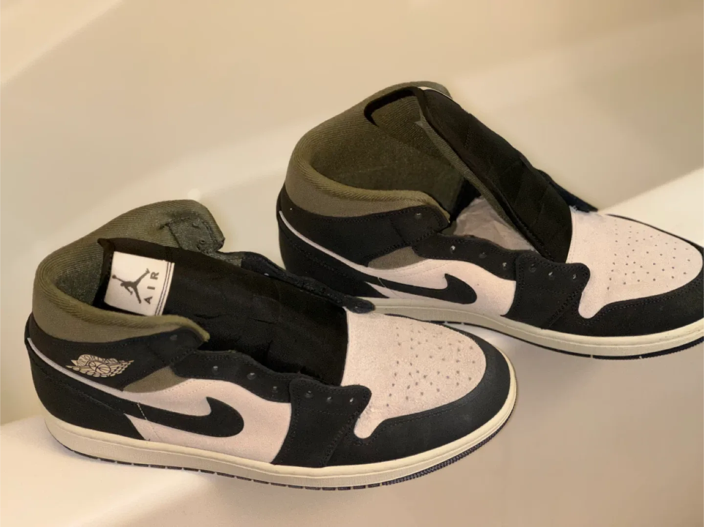 Air Jordan 1 Mid SE Men's Shoes - Size 11